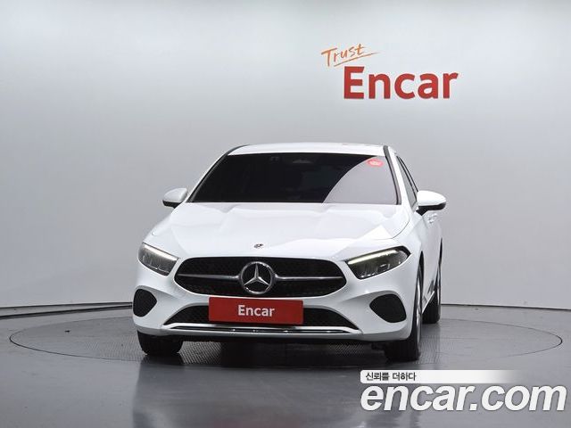 Mercedes-Benz A-Class 2024 — фото 3