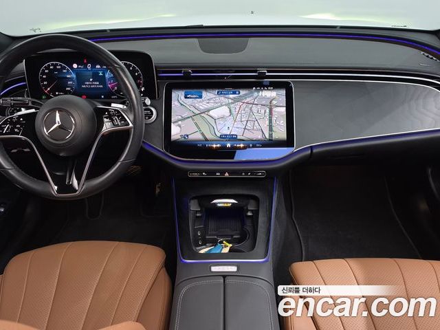 Mercedes-Benz E-Class 2025 — фото 10