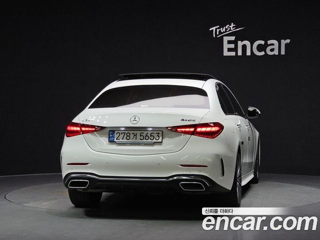 Mercedes-Benz C-Class 2023 — фото 4