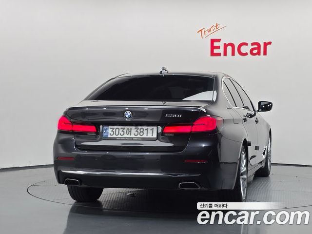 BMW 5 Series 2022 — фото 4