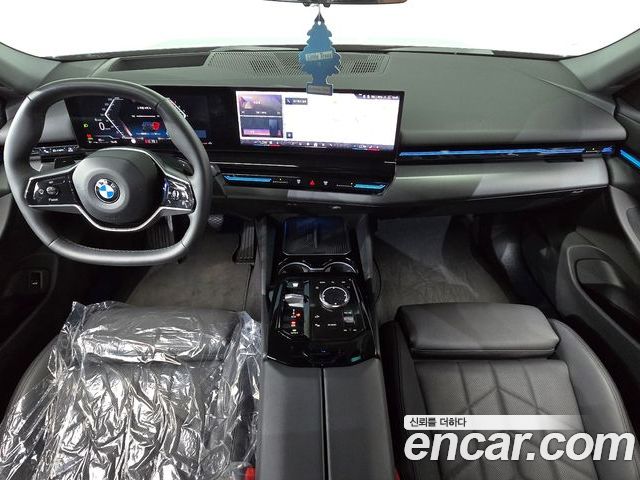 BMW 5 Series 2024 — фото 10