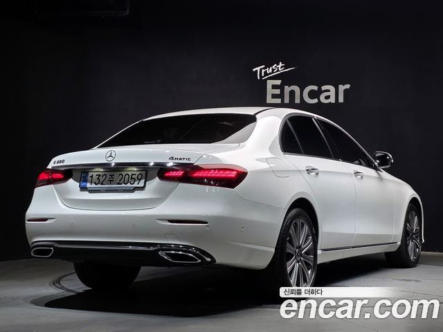 Mercedes-Benz E-Class 2023 — фото 2