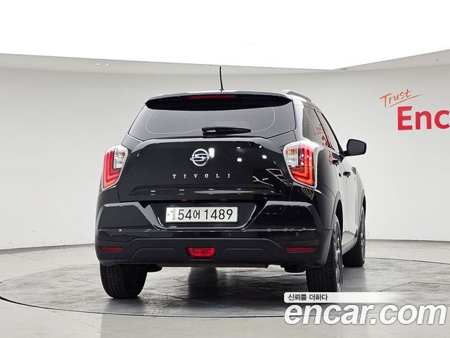 SsangYong Tivoli 2022 — фото 4