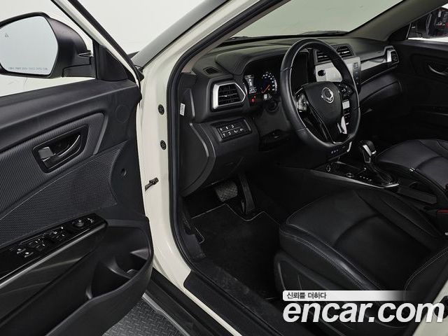 SsangYong Tivoli 2025 — фото 10