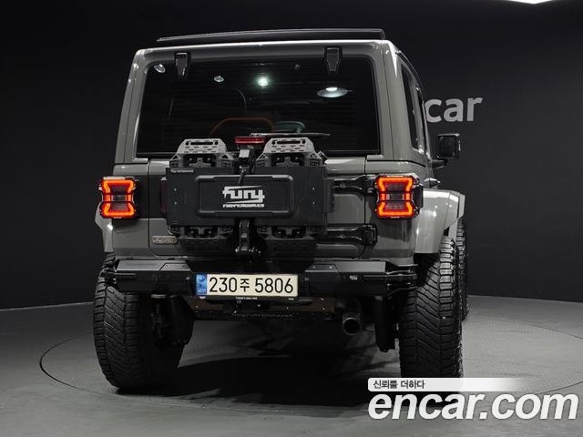 Jeep Wrangler 2022 — фото 4