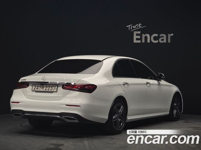 Mercedes-Benz E-Class 2023 — фото 2