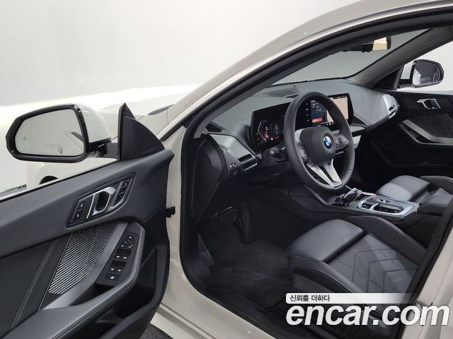 BMW 2 Series 2025 — фото 10
