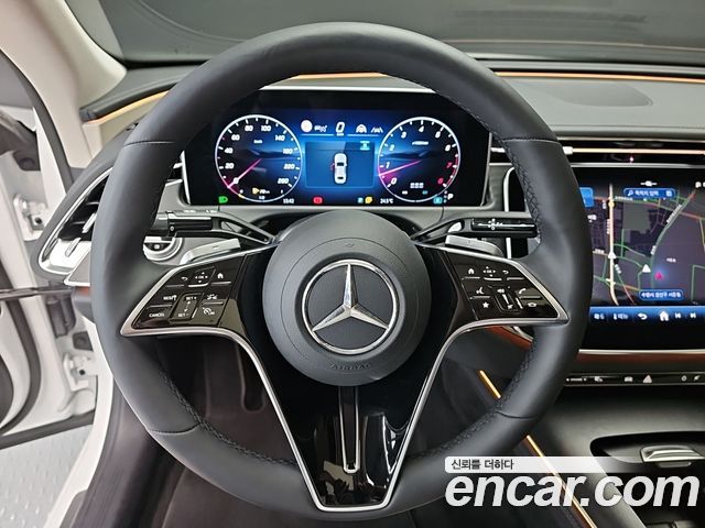 Mercedes-Benz E-Class 2025 — фото 10