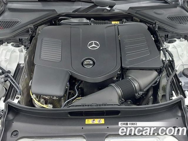 Mercedes-Benz E-Class 2025 — фото 6