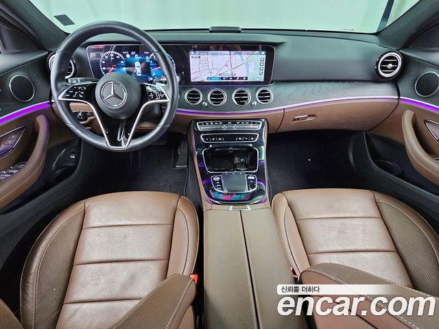 Mercedes-Benz E-Class 2022 — фото 10