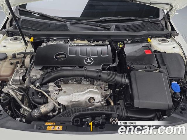 Mercedes-Benz CLA 2022 — фото 6
