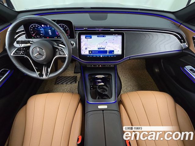 Mercedes-Benz E-Class 2024 — фото 10