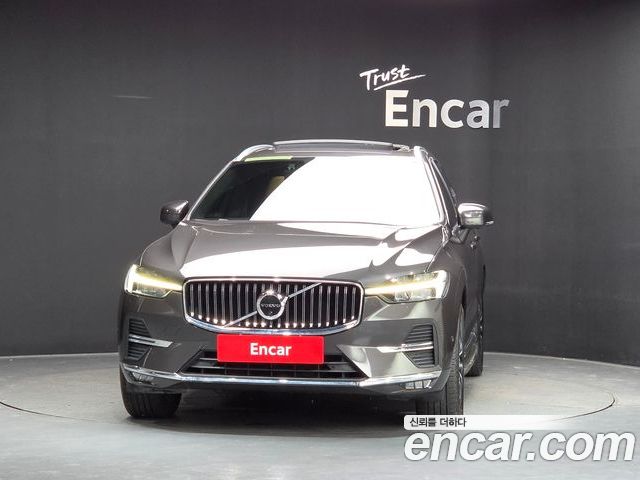 Volvo XC60 2023 — фото 3