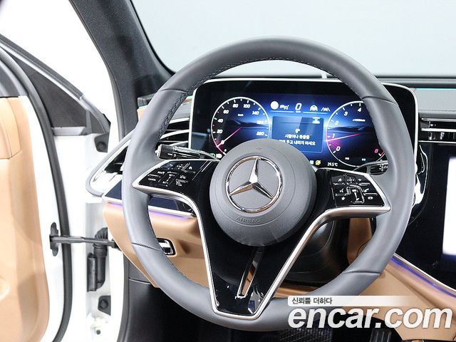 Mercedes-Benz E-Class 2025 — фото 9