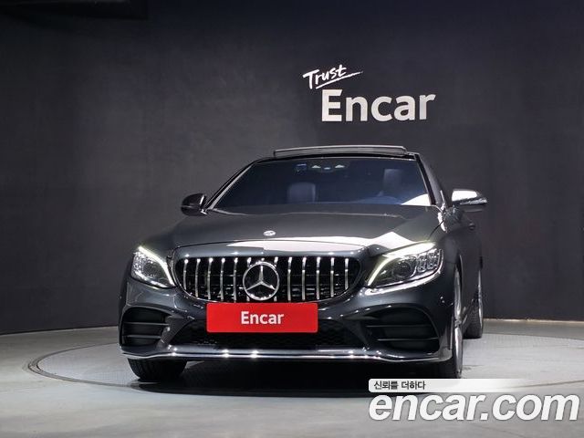 Mercedes-Benz C-Class 2023 — фото 3