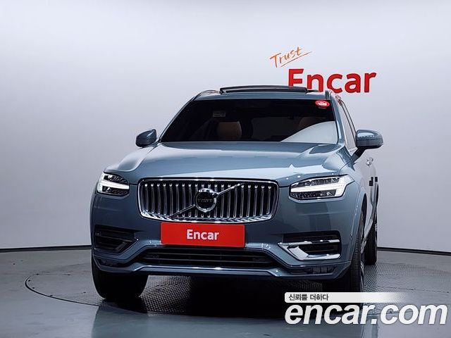 Volvo XC90 2022 — фото 3