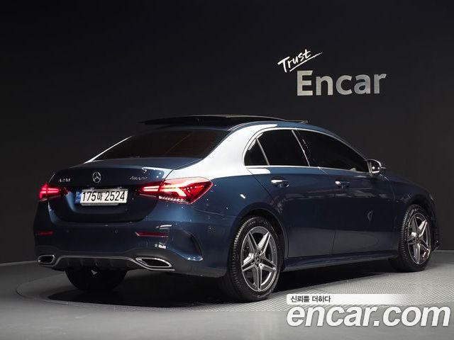 Mercedes-Benz A-Class 2022 — фото 2