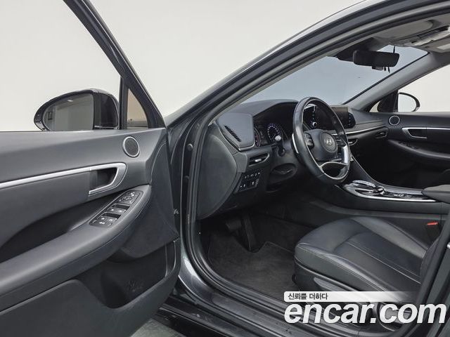 Hyundai Sonata 2022 — фото 10