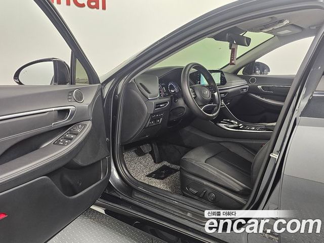 Hyundai Sonata 2022 — фото 10