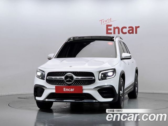 Mercedes-Benz GLB 2023 — фото 3