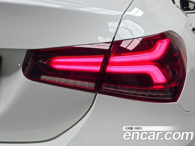 Mercedes-Benz A-Class 2023 — фото 9