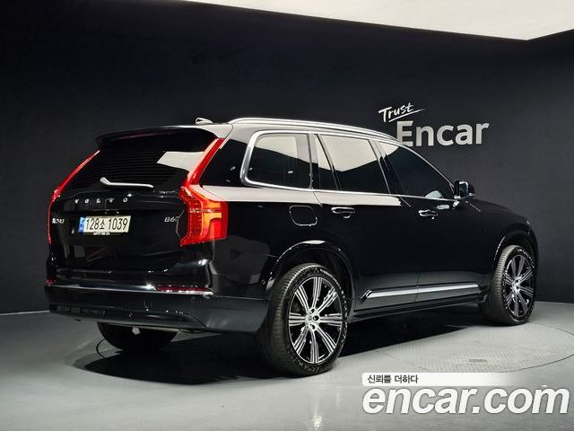 Volvo XC90 2023 — фото 2