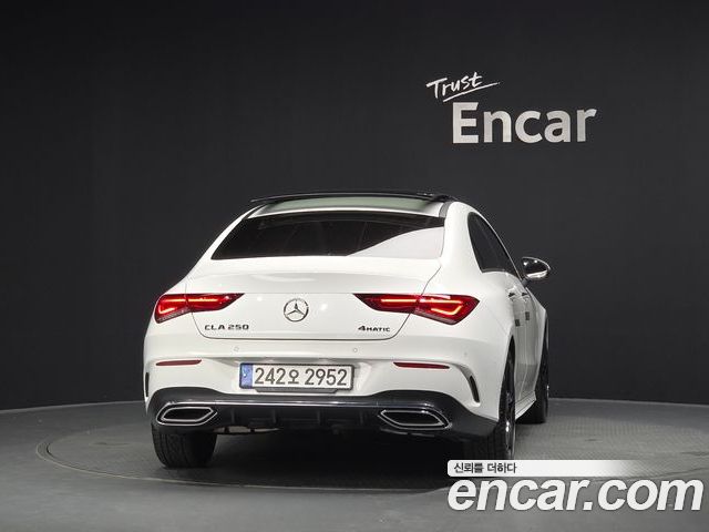 Mercedes-Benz CLA 2023 — фото 4