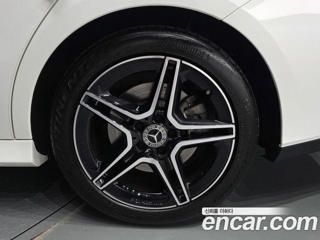 Mercedes-Benz CLA 2023 — фото 7