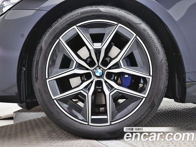 BMW 5 Series 2024 — фото 5