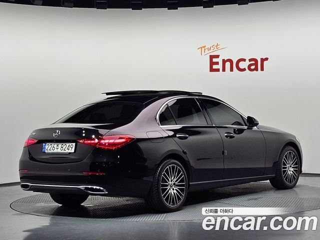 Mercedes-Benz C-Class 2023 — фото 2