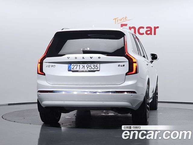Volvo XC90 2026 — фото 4