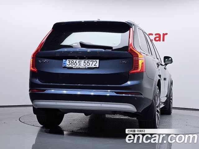 Volvo XC90 2022 — фото 4