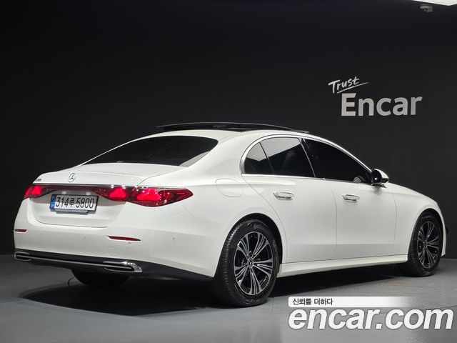 Mercedes-Benz E-Class 2025 — фото 2