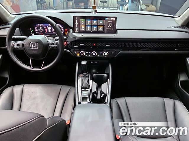 Honda Accord 2024 — фото 10