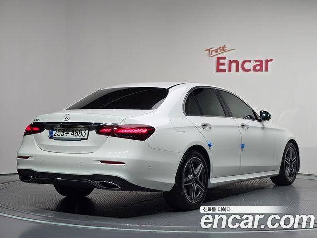 Mercedes-Benz E-Class 2023 — фото 2