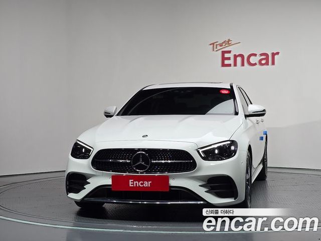 Mercedes-Benz E-Class 2023 — фото 3