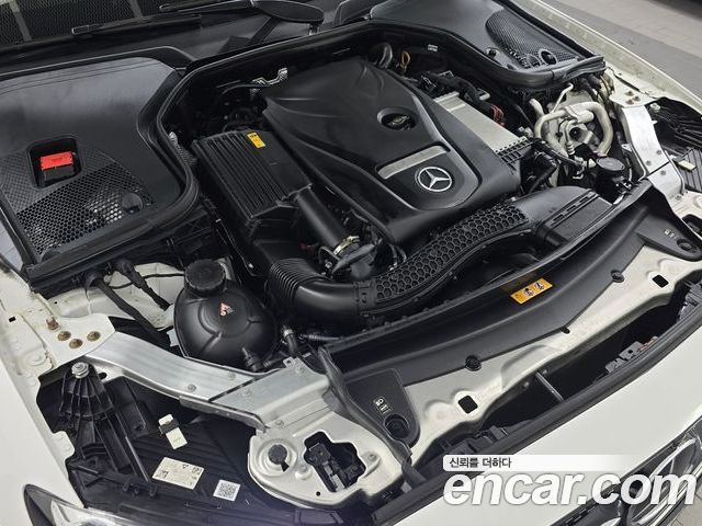 Mercedes-Benz E-Class 2023 — фото 6