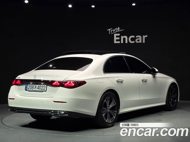 Mercedes-Benz E-Class 2025 — фото 2