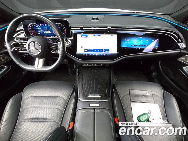 Mercedes-Benz E-Class 2024 — фото 10