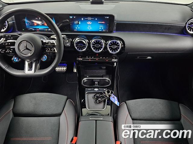 Mercedes-Benz A-Class 2025 — фото 10