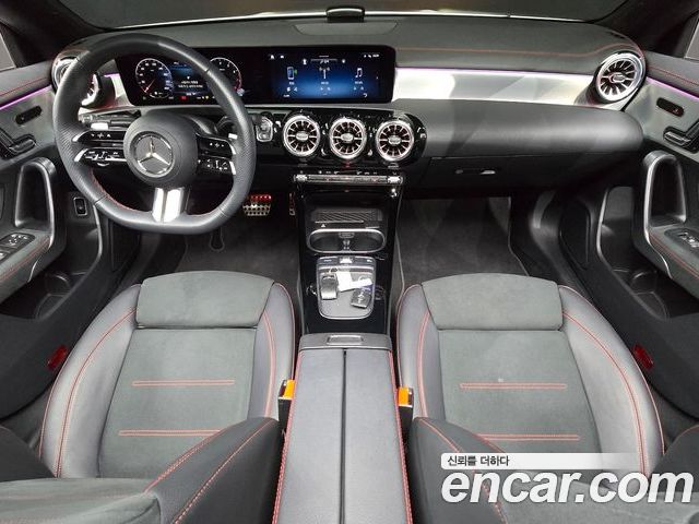 Mercedes-Benz CLA 2024 — фото 10