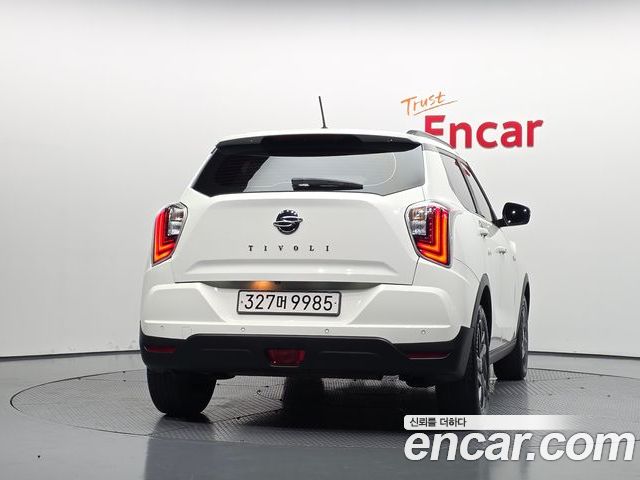 SsangYong Tivoli 2022 — фото 4