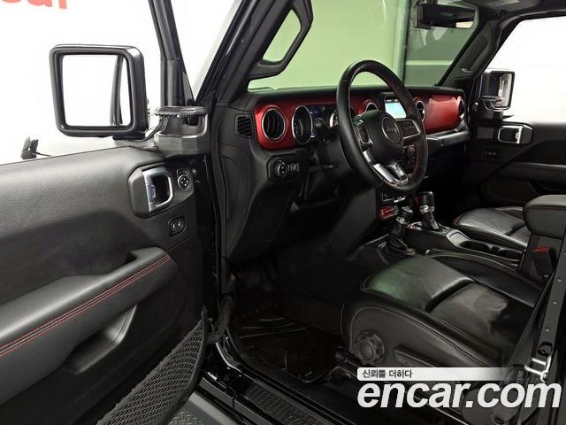 Jeep Wrangler 2022 — фото 10