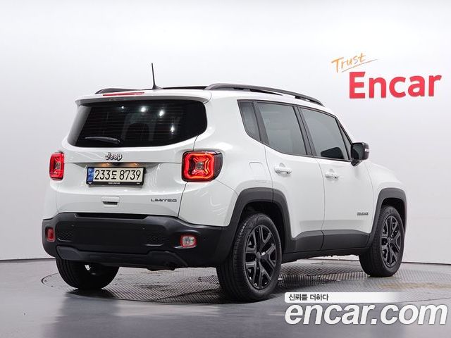Jeep Renegade 2023 — фото 2