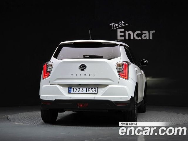SsangYong Tivoli 2022 — фото 4