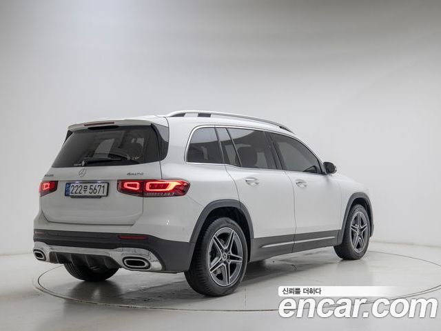Mercedes-Benz GLB 2023 — фото 2