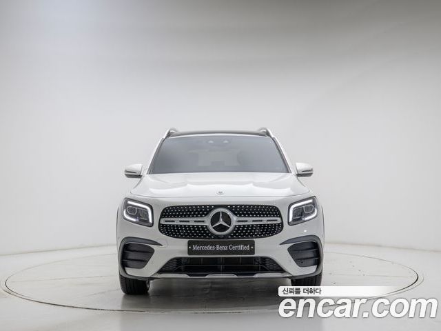 Mercedes-Benz GLB 2023 — фото 3