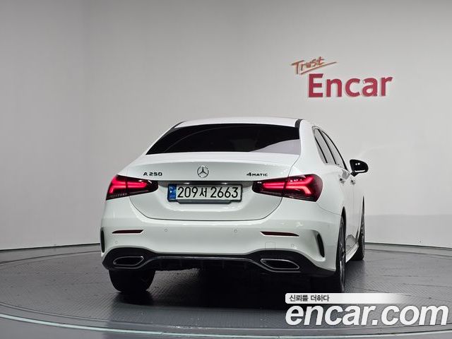 Mercedes-Benz A-Class 2022 — фото 4
