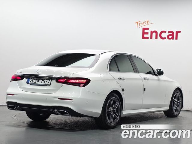 Mercedes-Benz E-Class 2023 — фото 2
