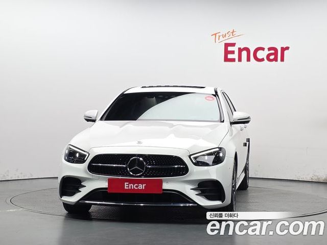 Mercedes-Benz E-Class 2023 — фото 3